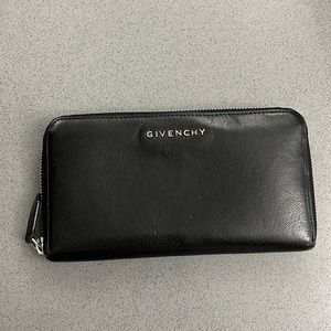 Givenchy Pandora Wallet